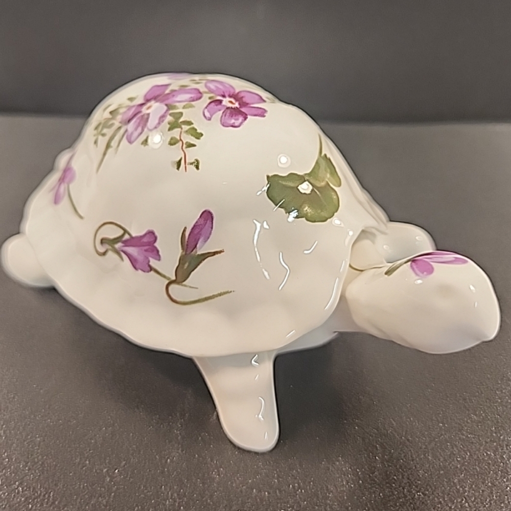 Hammersley Victorian Turtle Trinket Box Violets Bone China Lid Ring England 4.5"